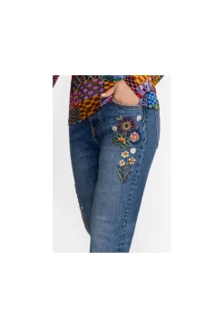 Johnny Was Griffin Cropped Baby Boot Jean Vintage Aged Destroyed Wash